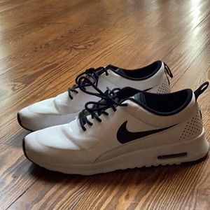 Nike Air Max Thea (size 9)